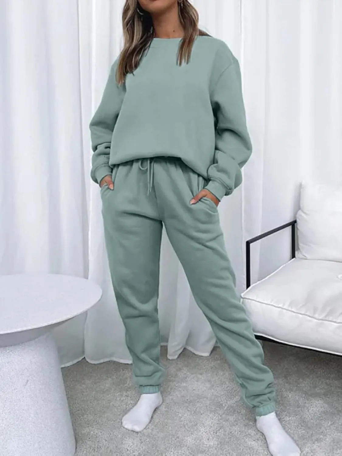 Alunzoem Jogger Sets for Women 2 Piece Sweatsuit Outfits Long Sleeve Pullover Sweatshirt Pants Set Tracksuit