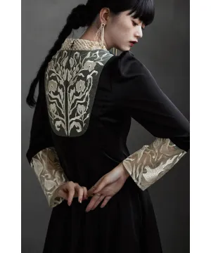 Back embroidery flared dress