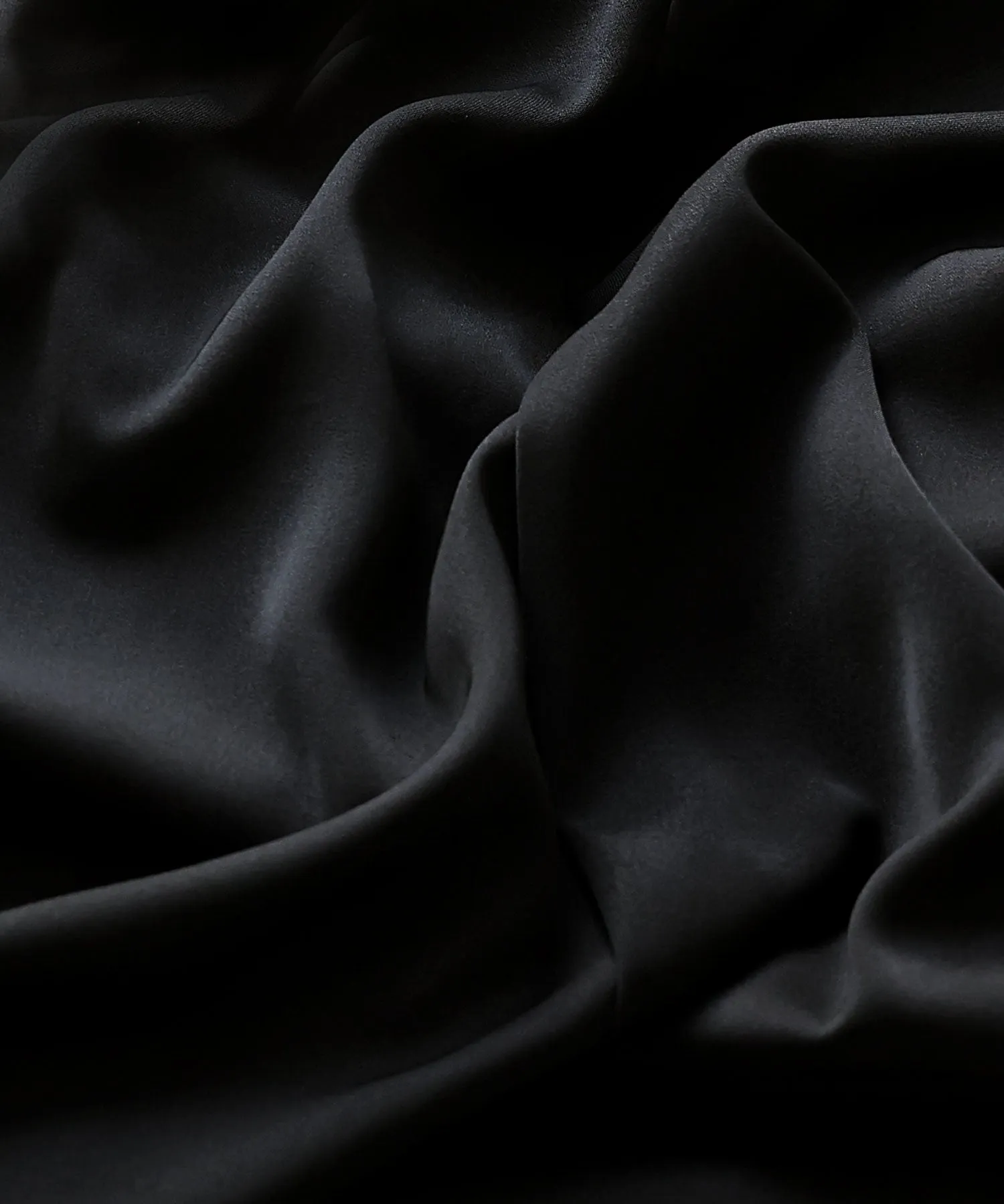 Back embroidery flared dress