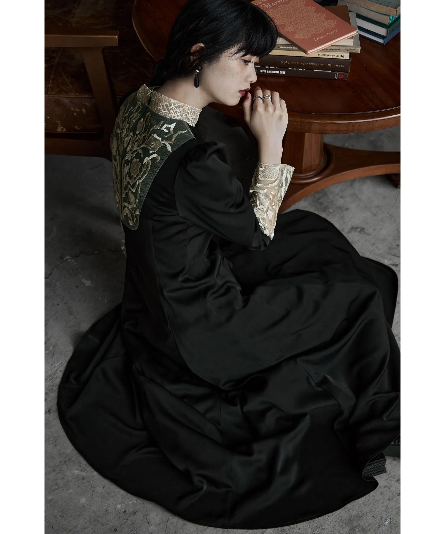 Back embroidery flared dress