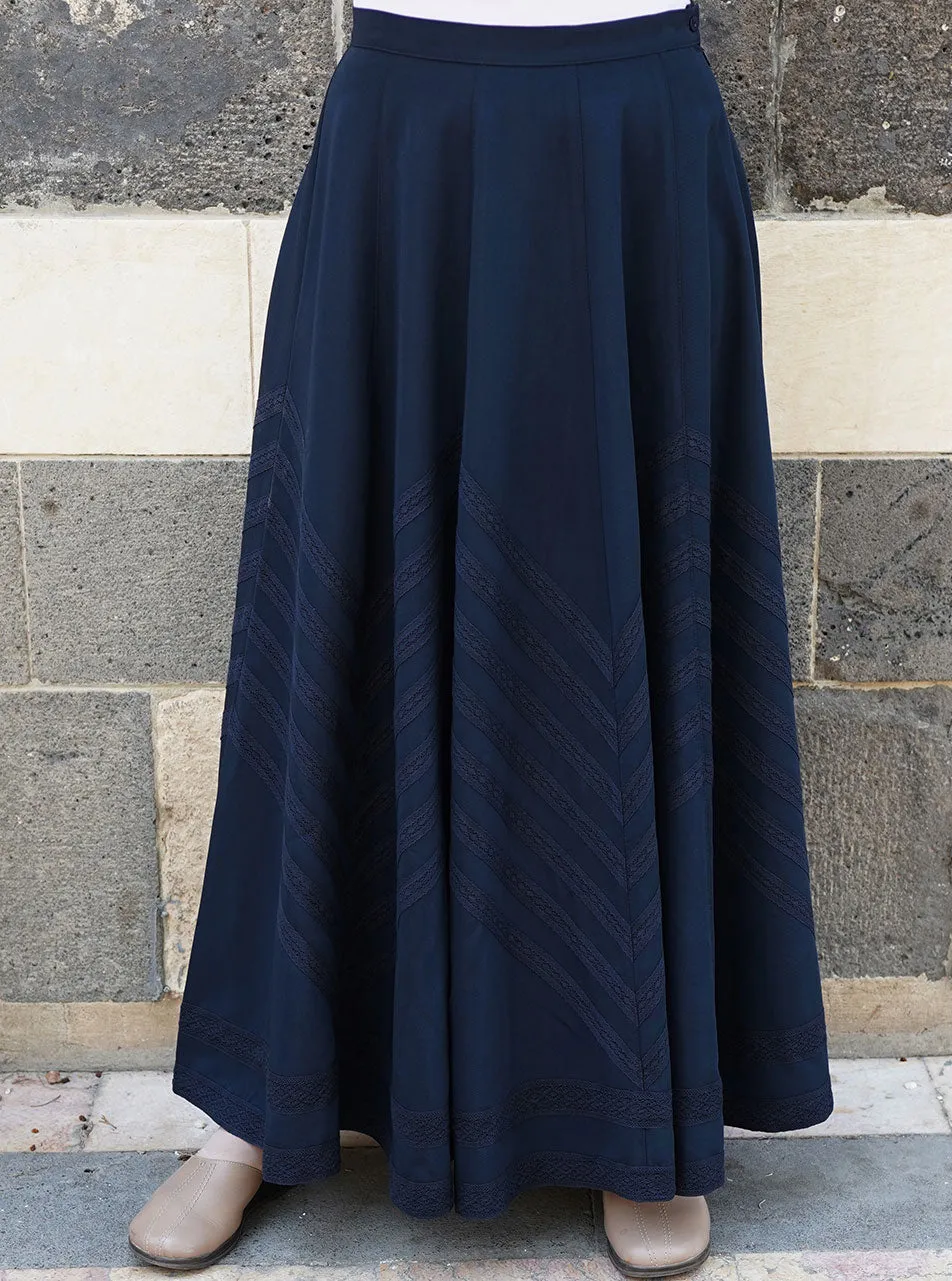 Lace Trim Flared Maxi Skirt