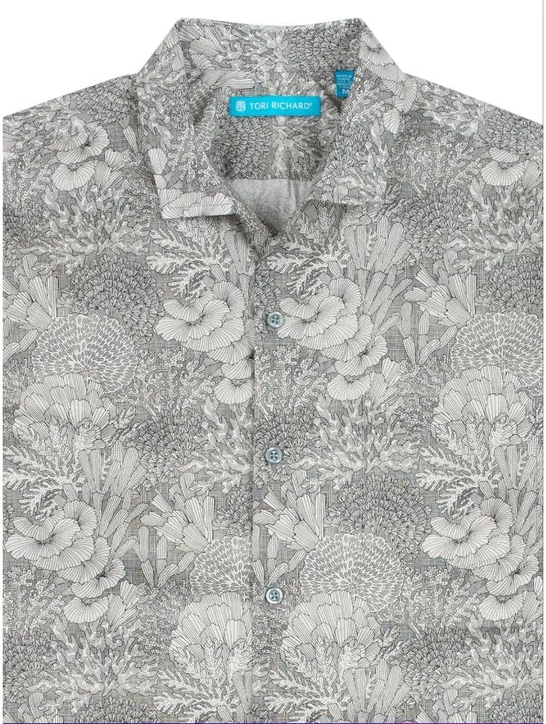 Tori Richard Men's Standing Tall Short Sleeve Cotton Lawn Button Up Shirt